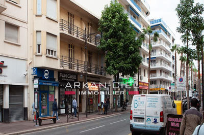 Local commercial - 521 m²