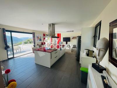 Villa - 145 m² - 5 pièces