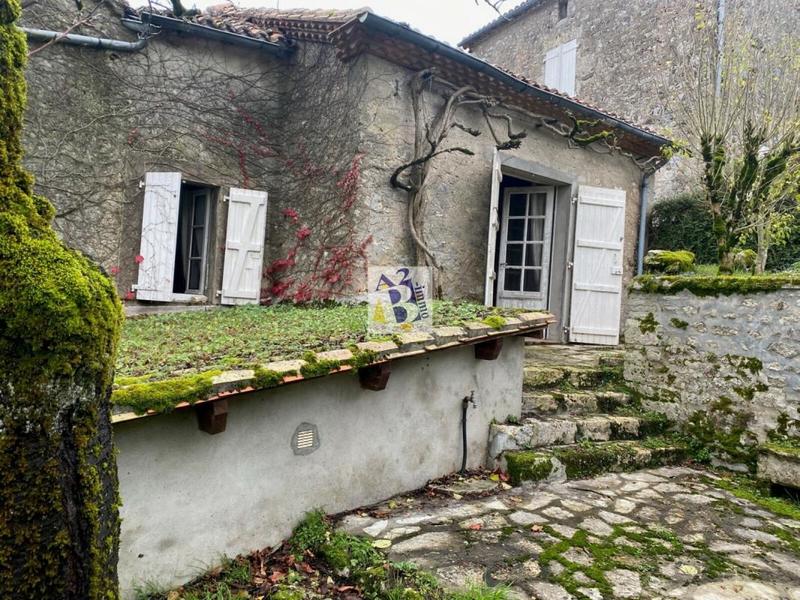 Maison de village - 84 m² - 4 pièces