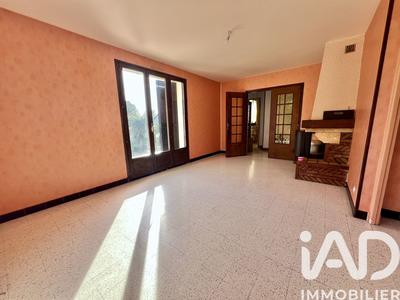 Maison - 98 m² - 5 pièces