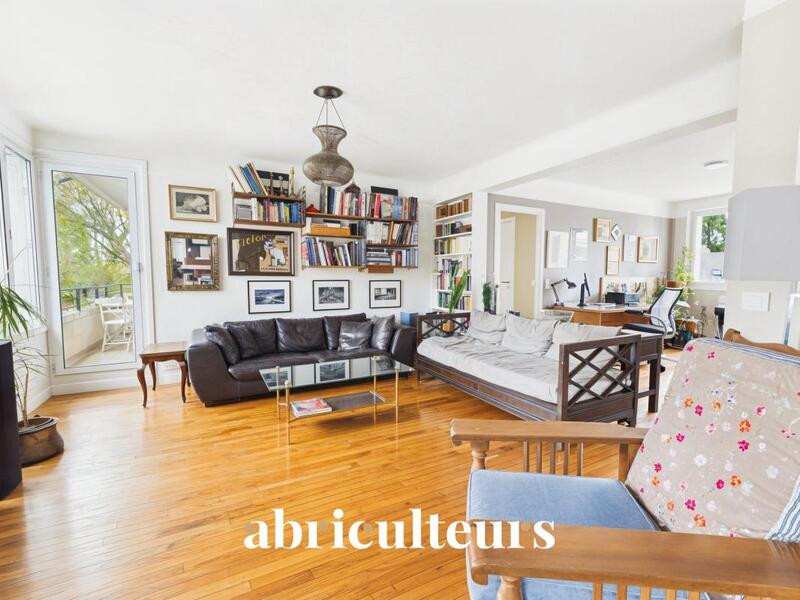 Appartement ancien - 127 m² - 6 pièces