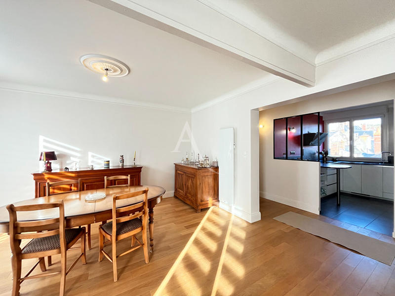 Appartement - 96 m² - 4 pièces