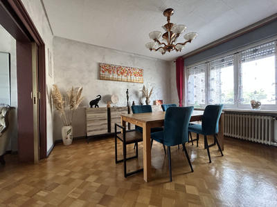 Maison - 163 m² - 8 pièces