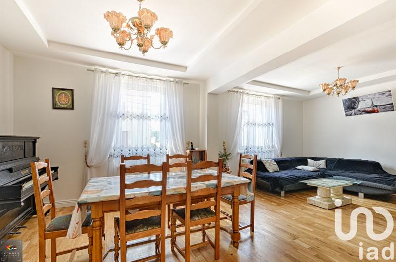 Maison - 148 m² - 7 pièces