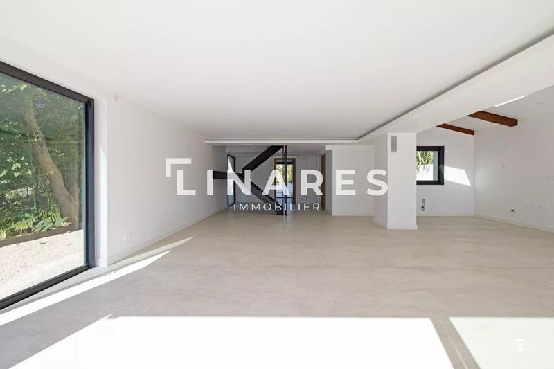 Maison - 160 m² - 5 pièces