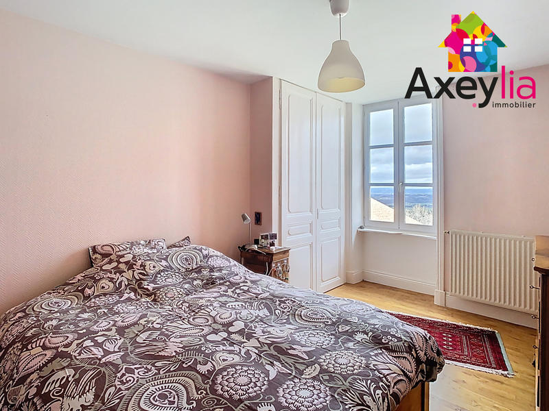 Maison - 288 m² - 10 pièces