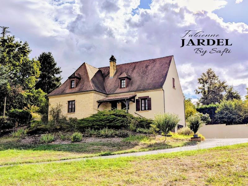 Maison - 174 m² - 5 pièces