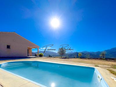 Villa - 85 m² - 4 pièces