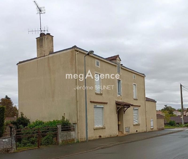 Maison - 247 m² - 12 pièces