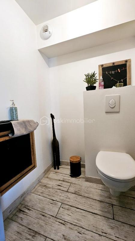 Demeure - 200 m² - 7 pièces