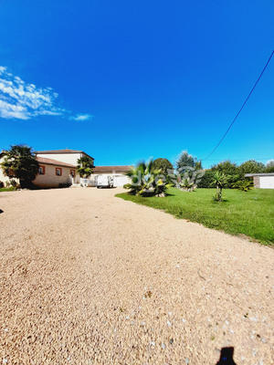 Maison - 140 m² - 4 pièces