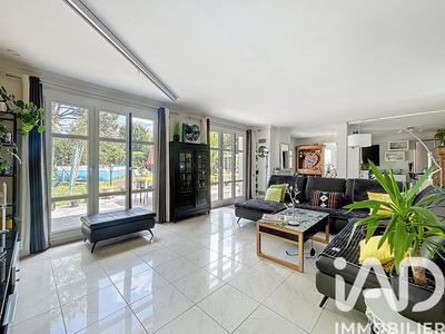 Maison - 134 m² - 6 pièces