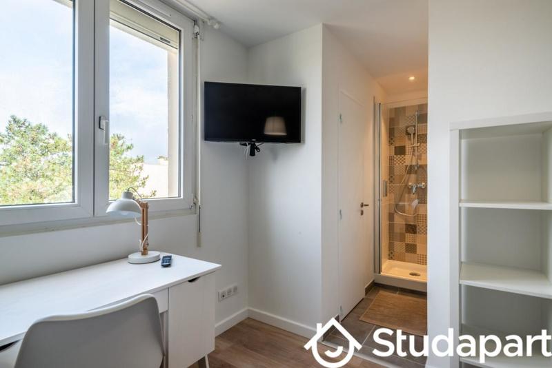 Chambre - 10 m² - 1 pièce