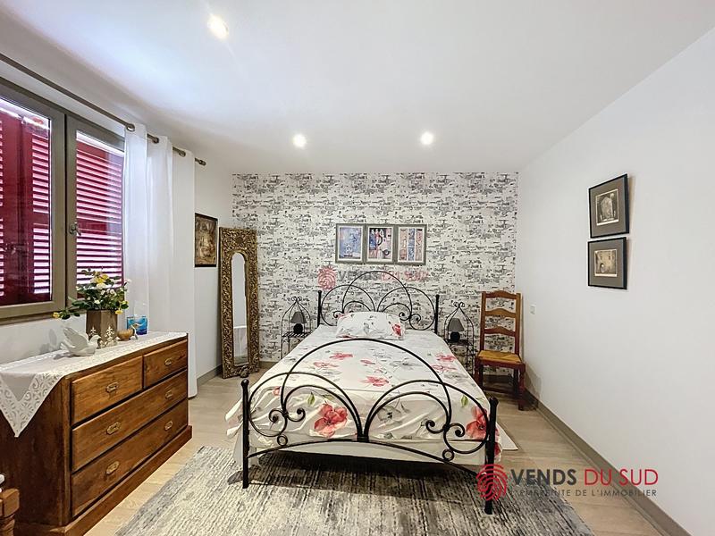 Maison - 246 m² - 6 pièces