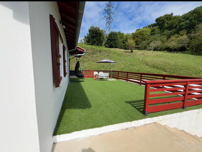 Maison - 180 m² - 6 pièces