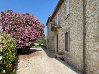 Demeure - 224 m² - 7 pièces