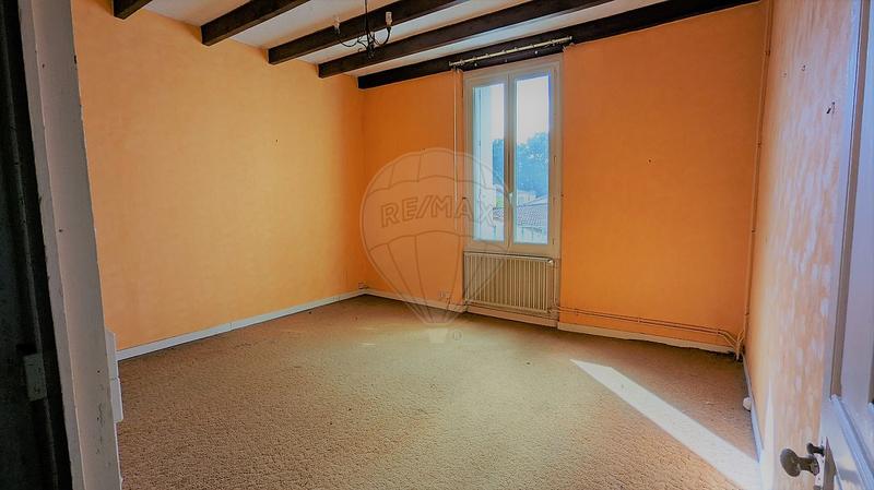 Maison - 280 m² - 8 pièces