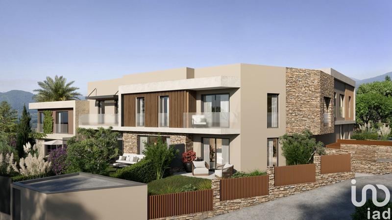 Appartement - 106 m² - 4 pièces