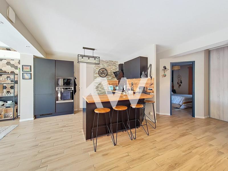 Maison - 168 m² - 7 pièces