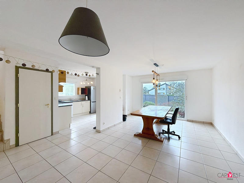 Maison - 101 m² - 5 pièces