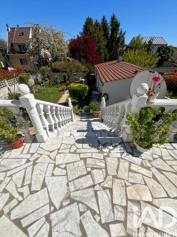 Maison - 115 m² - 6 pièces