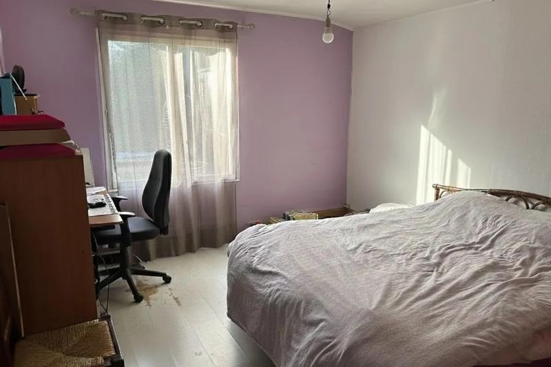 Propriété - 95 m² - 5 pièces
