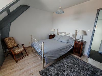 Maison - 190 m² - 9 pièces