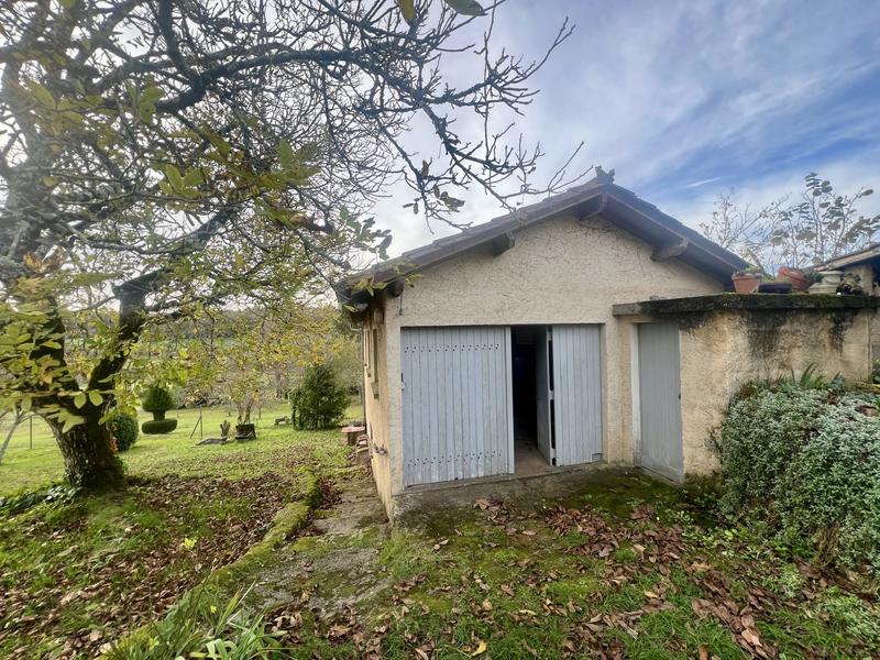 Maison - 286 m² - 10 pièces