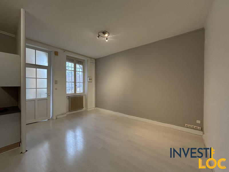 Appartement - 64 m² - 2 pièces