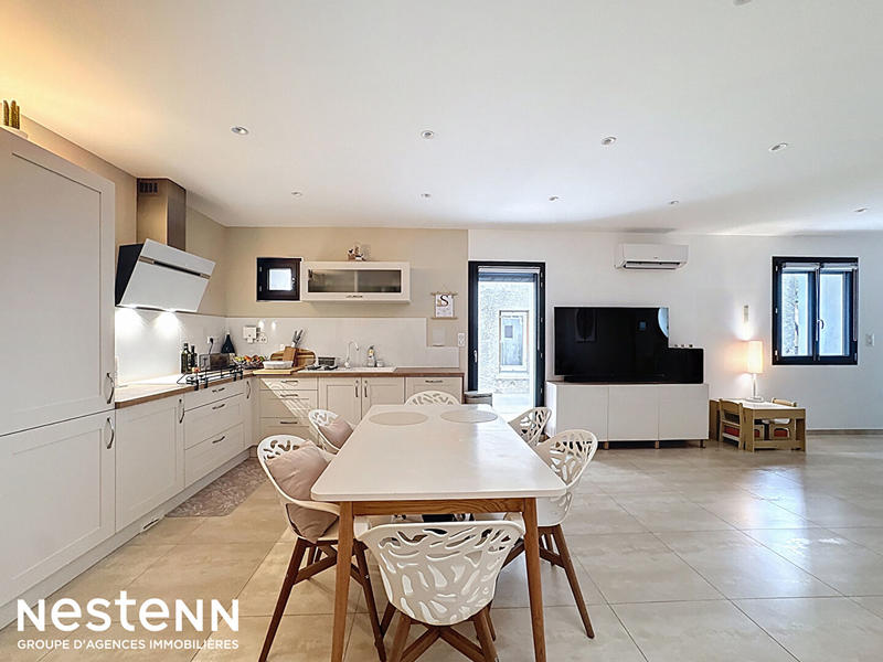 Maison - 140 m² - 5 pièces