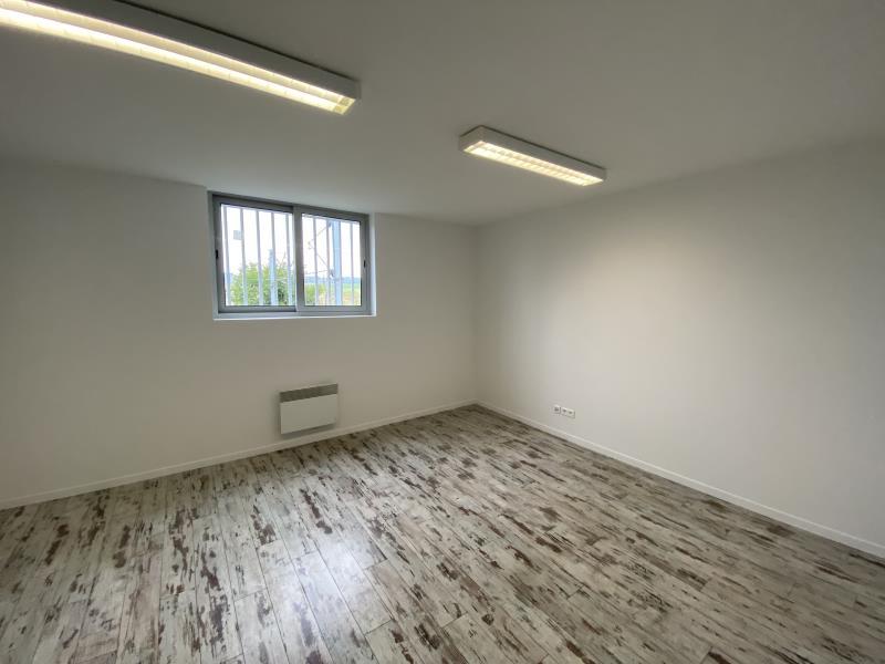 Local d'activité / Entrepôt - 391 m² - 3 pièces