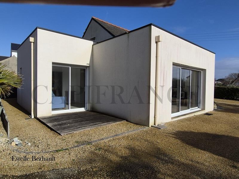 Maison - 177 m² - 8 pièces