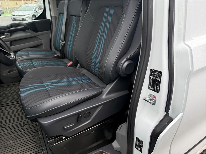 Ford Transit Custom Fourgon II 300 L1h1 2.0 Ecoblue 170 Ch Bva8 Sport