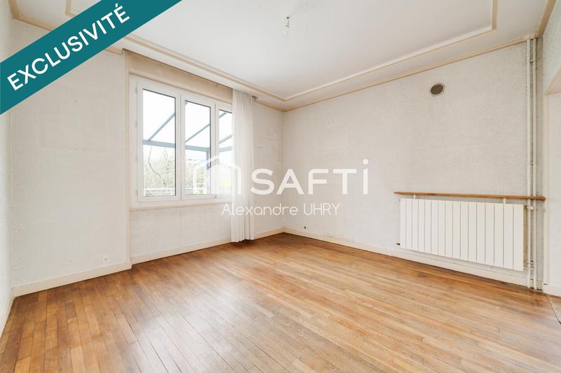 Maison - 250 m² - 8 pièces