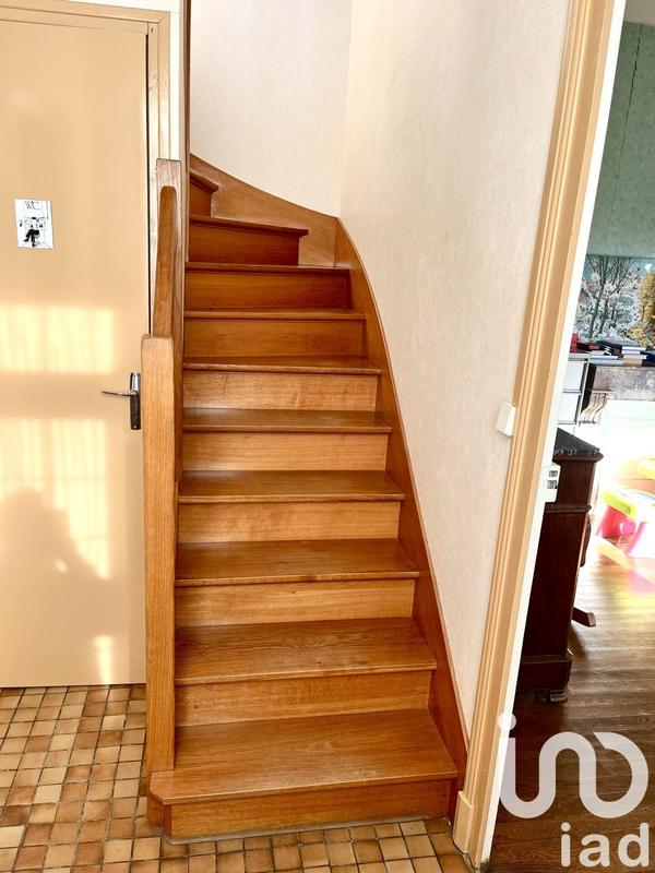 Maison - 180 m² - 7 pièces