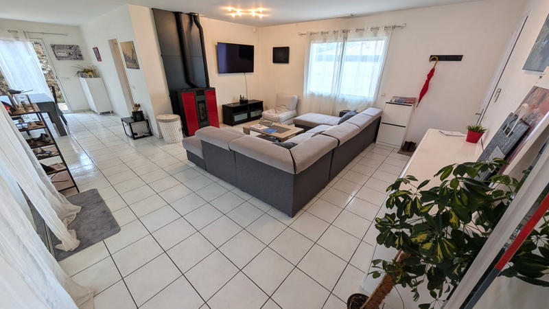 Villa - 161 m² - 6 pièces