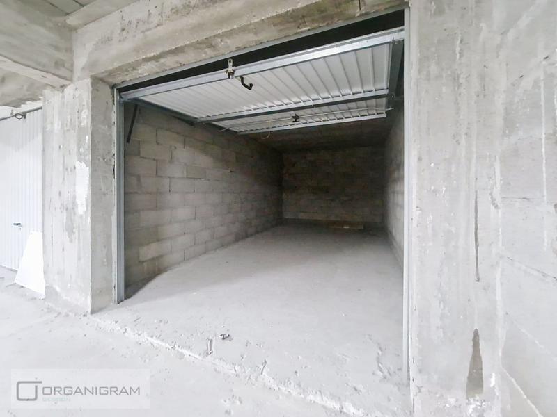 Parking / Garage - 15 m²