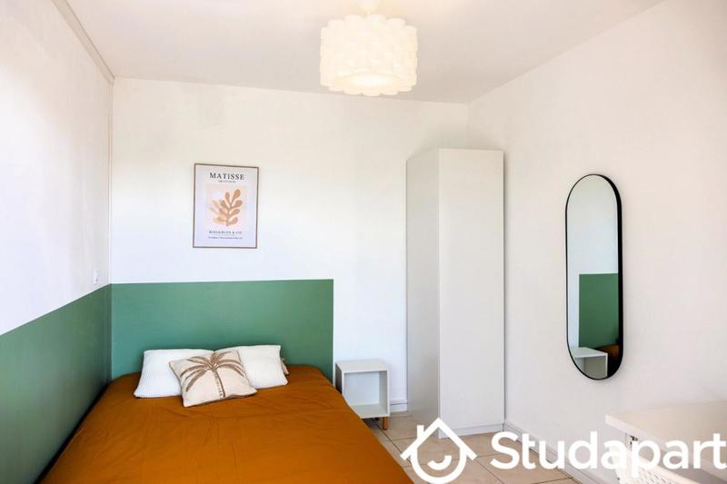 Chambre - 9 m² - 1 pièce