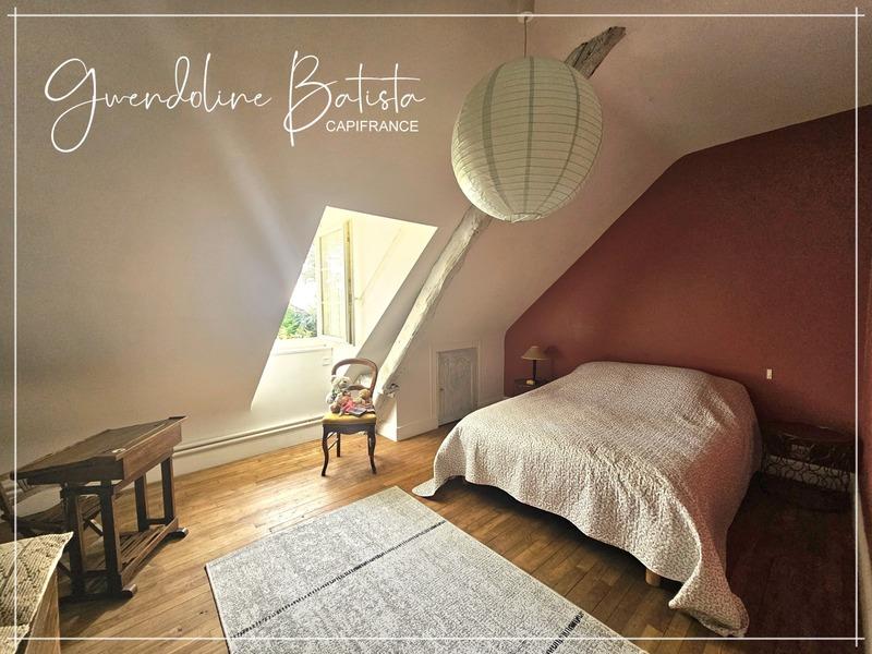 Maison en pierre - 306 m² - 11 pièces