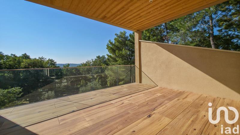 Maison - 198 m² - 5 pièces