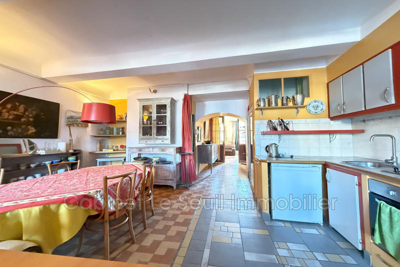 Maison - 252 m² - 9 pièces