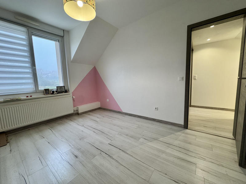 Maison - 104 m² - 4 pièces