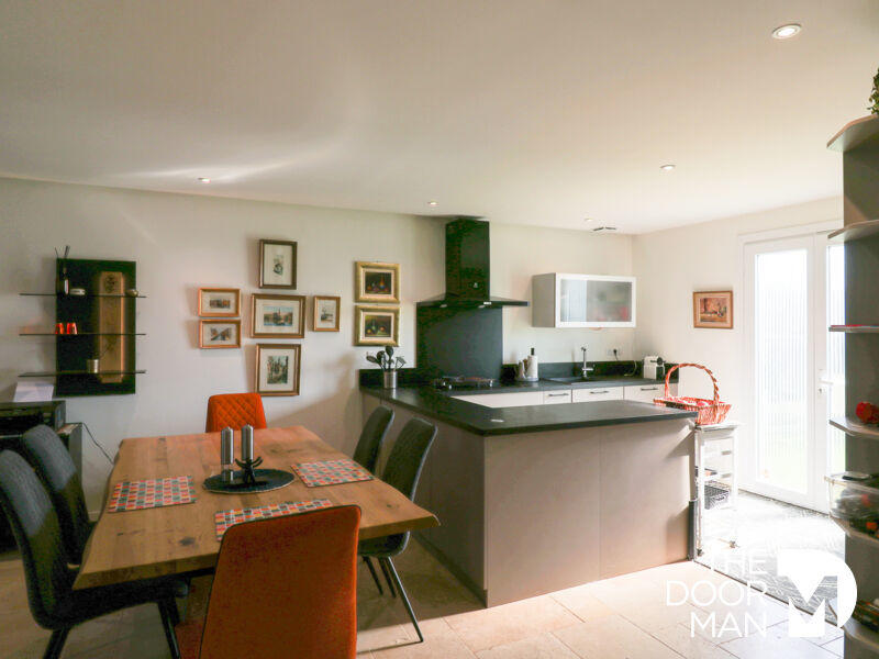 Maison - 121 m² - 5 pièces