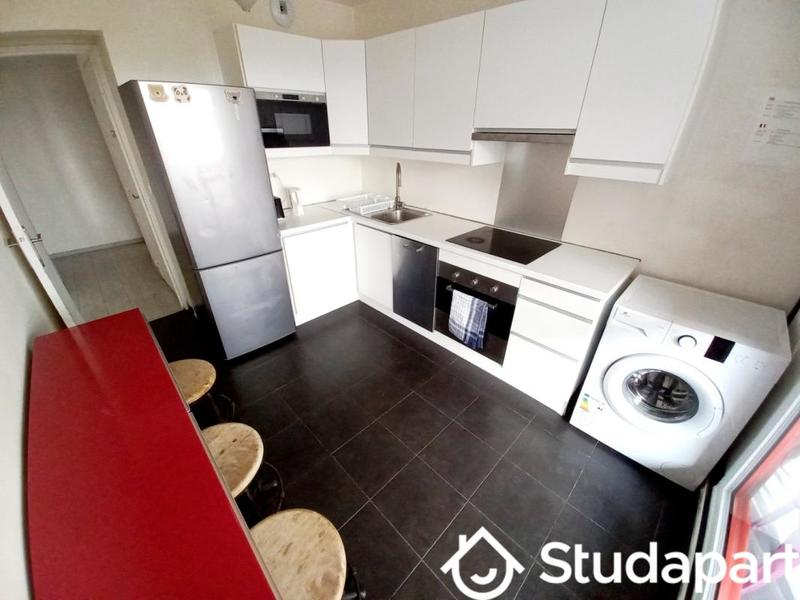 Chambre - 11 m² - 1 pièce