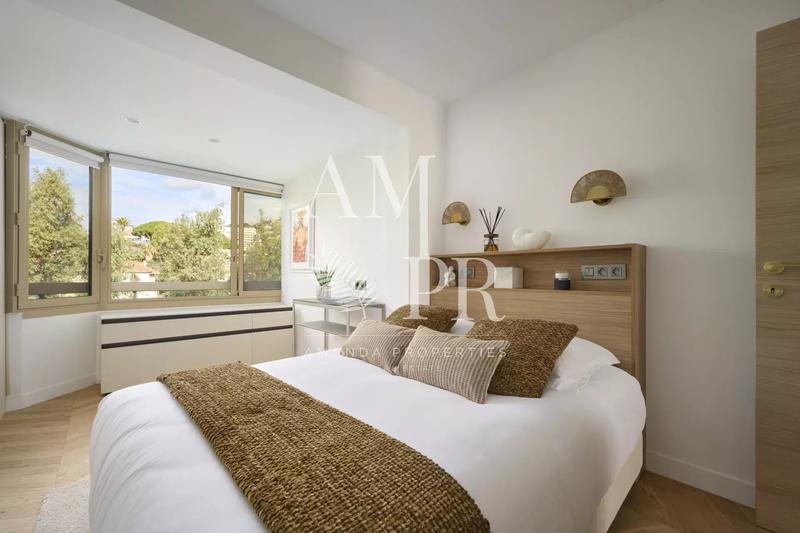 Appartement - 97 m² - 4 pièces