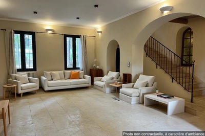 Mas - 280 m² - 6 pièces