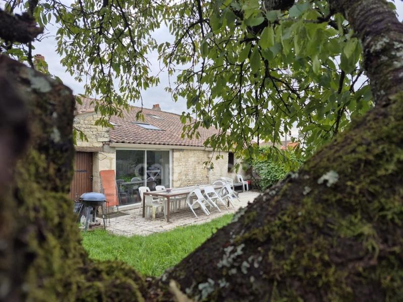 Maison - 192 m² - 6 pièces