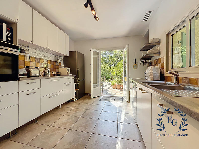 Maison - 136 m² - 6 pièces