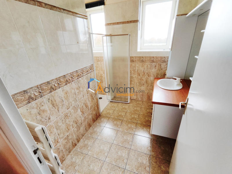 Maison - 87 m² - 5 pièces