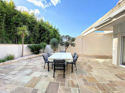 Maison - 181 m² - 5 pièces